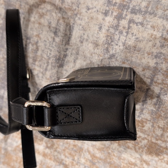 Kate Spade Black Camera Strap with Gold Design - Picture 3 of 7